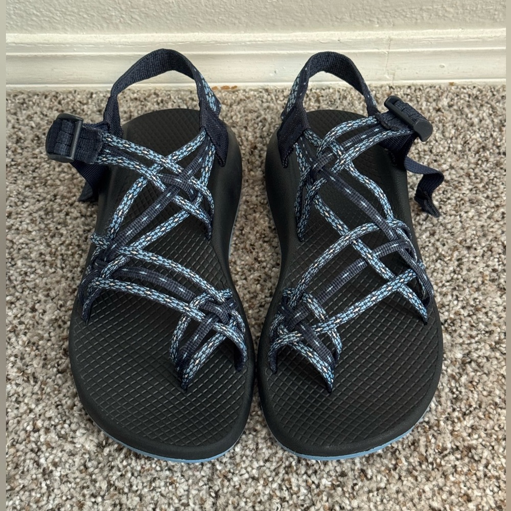 2018 Blue Patterned Triple Strap Women’s Chacos Original Footbed Toe Loop